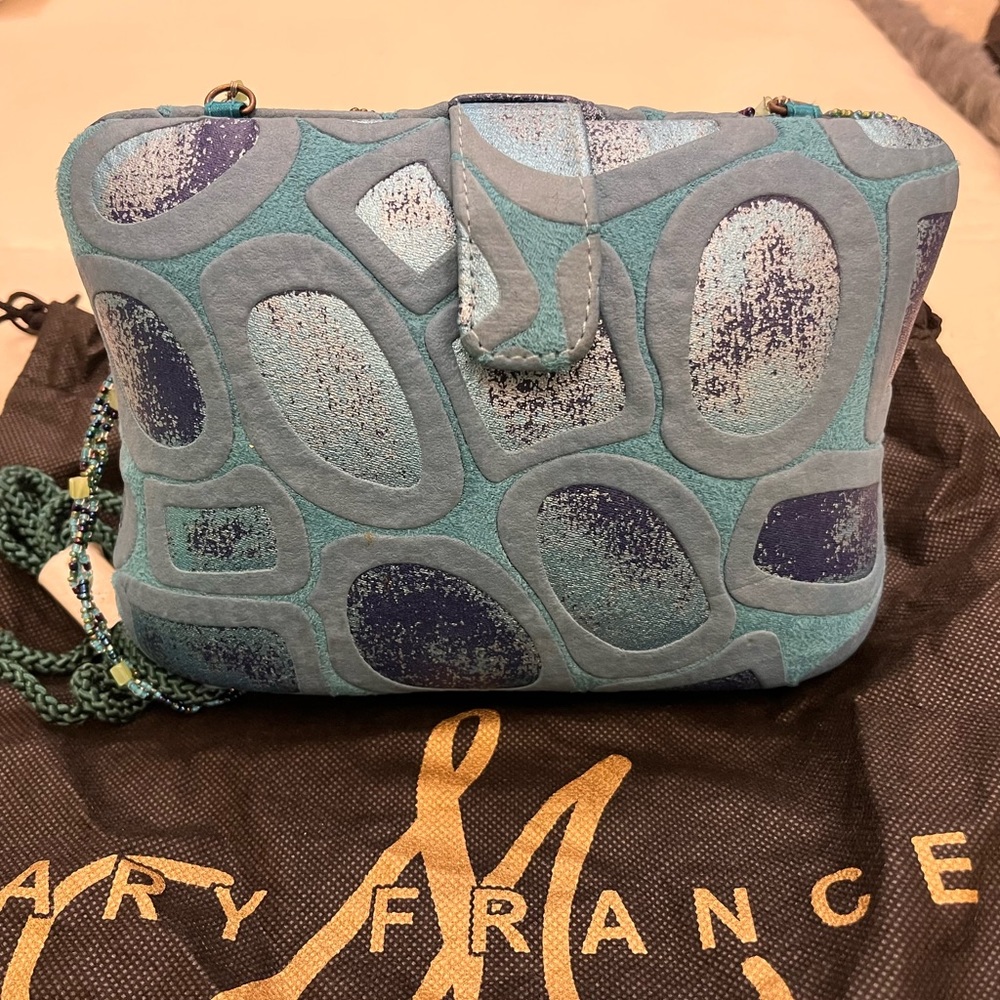 Multiple color shoulder bag